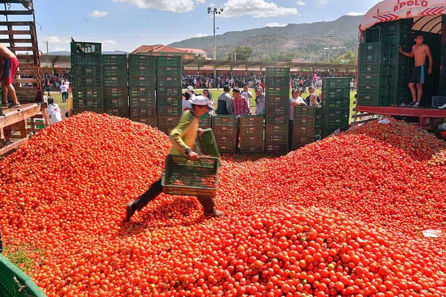 Spain oo yaanyo la’aan ka dhacday eeg sababta