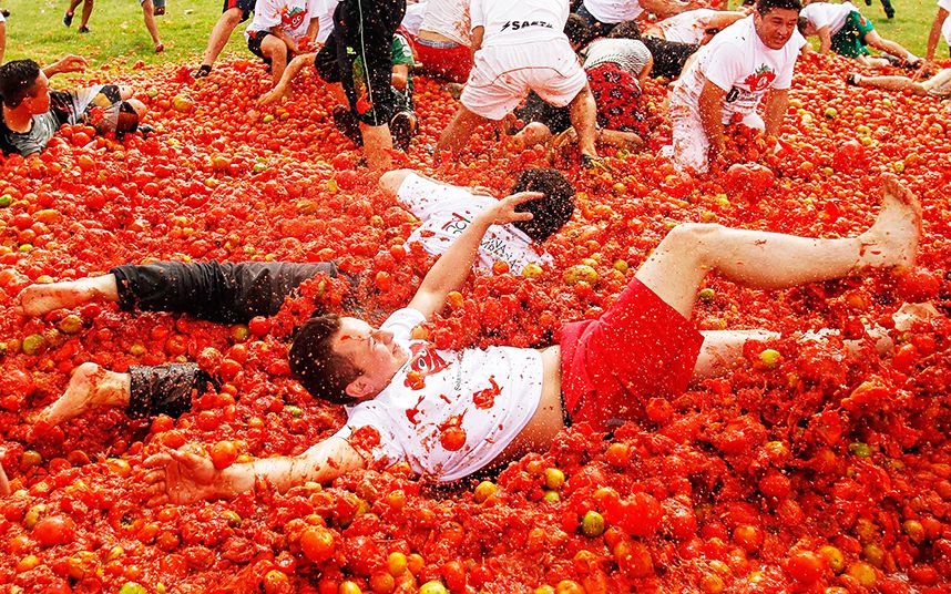 Spain oo yaanyo la’aan ka dhacday eeg sababta