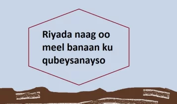 Riyada naag oo meel banaan ku qubeysanayso