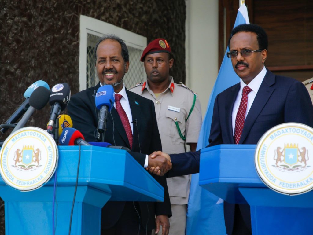 Sawirada talawareejinta Farmaajo iyo Xasan Sheekh