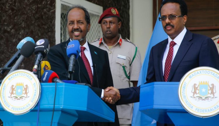 Xilwareejinta farmaajo iyo xasan sheekh