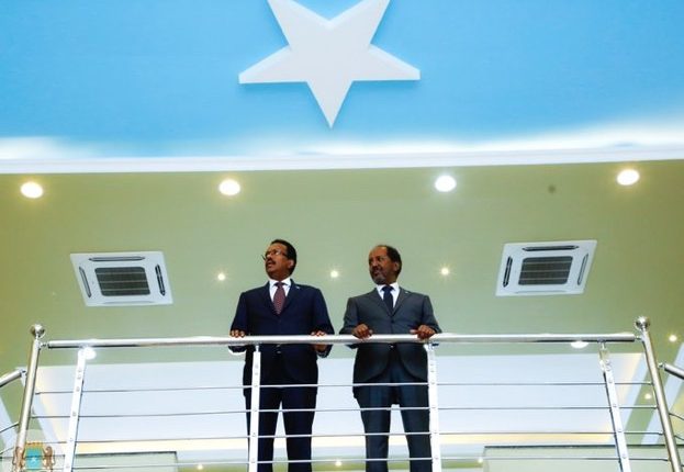 xaflada talo wareejinta farmaajo iyo xasan sheekh sawiro (3)