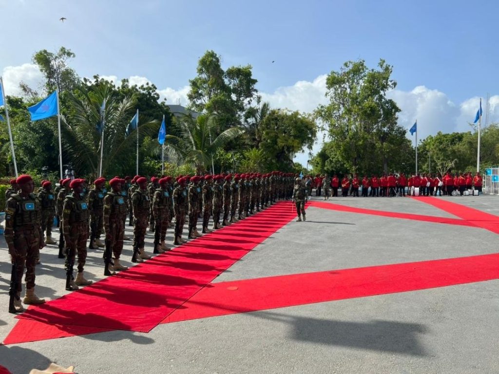 Sawirada talawareejinta Farmaajo iyo Xasan Sheekh