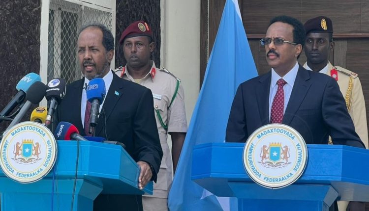 xaflada talo wareejinta farmaajo iyo xasan sheekh sawiro (5)