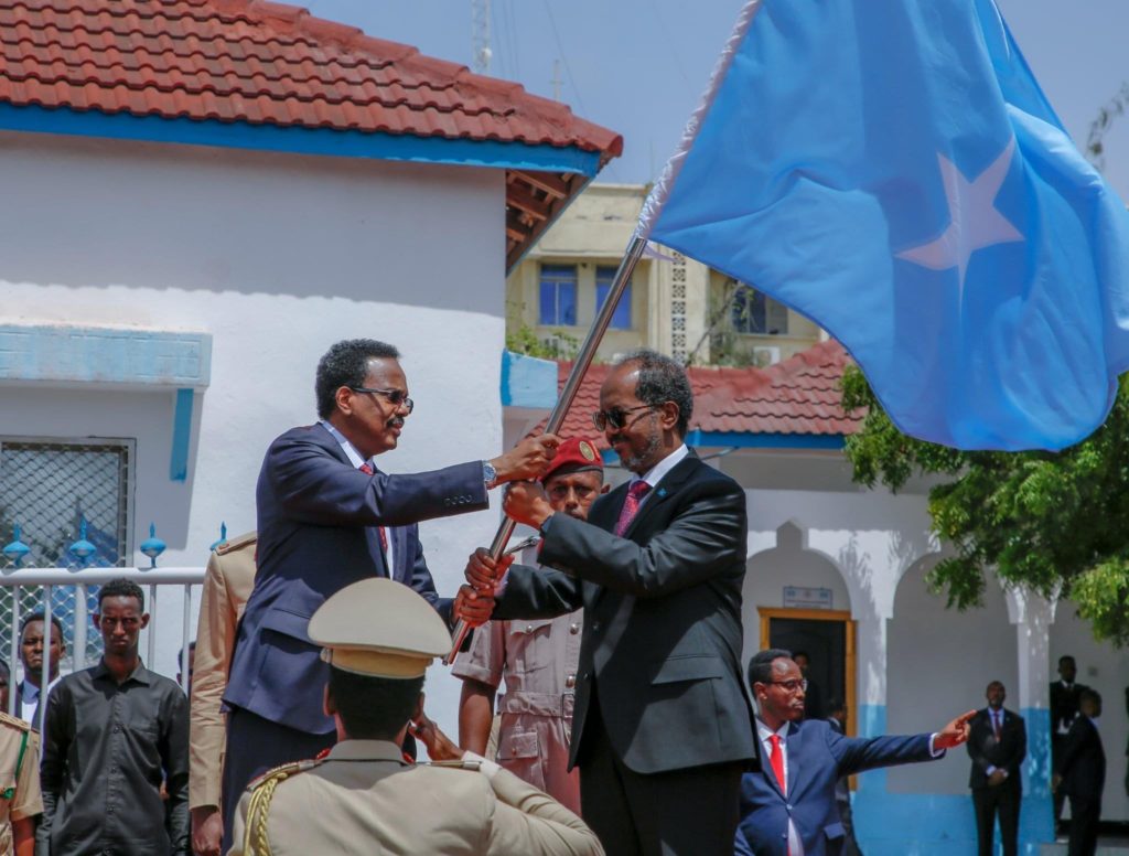 Sawirada talawareejinta Farmaajo iyo Xasan Sheekh